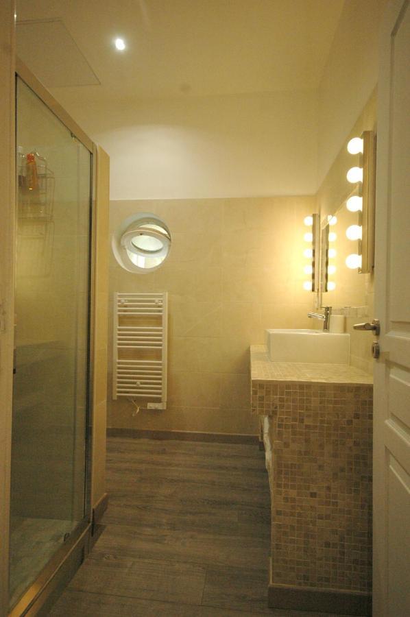 Gîte de charme à 15mn de Bordeaux Autonomie 100% Camblanes-et-Meynac Extérieur photo