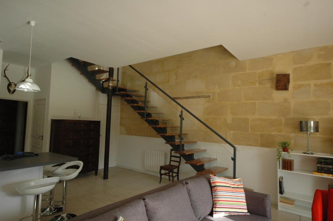 Gîte de charme à 15mn de Bordeaux Autonomie 100% Camblanes-et-Meynac Extérieur photo